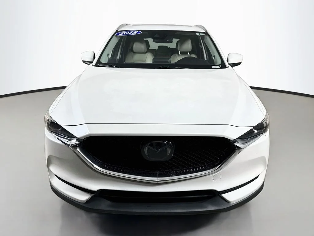 Used 2018 Snowflake White Pearl Mica Mazda Touring image 7