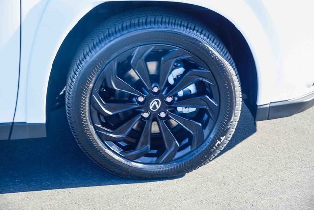 2026 Lexus UX Hybrid 300h Premium - Photo 10