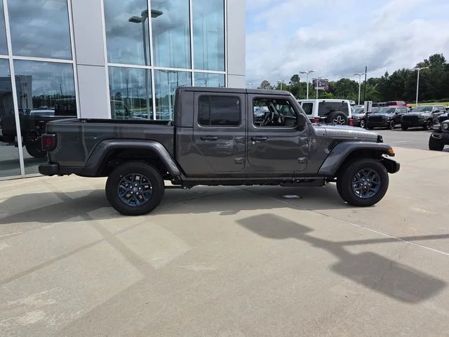 New 2026 Granite Crystal Metallic Clear-Coat Exterior Paint Jeep 85th Anniversary Edition image 11
