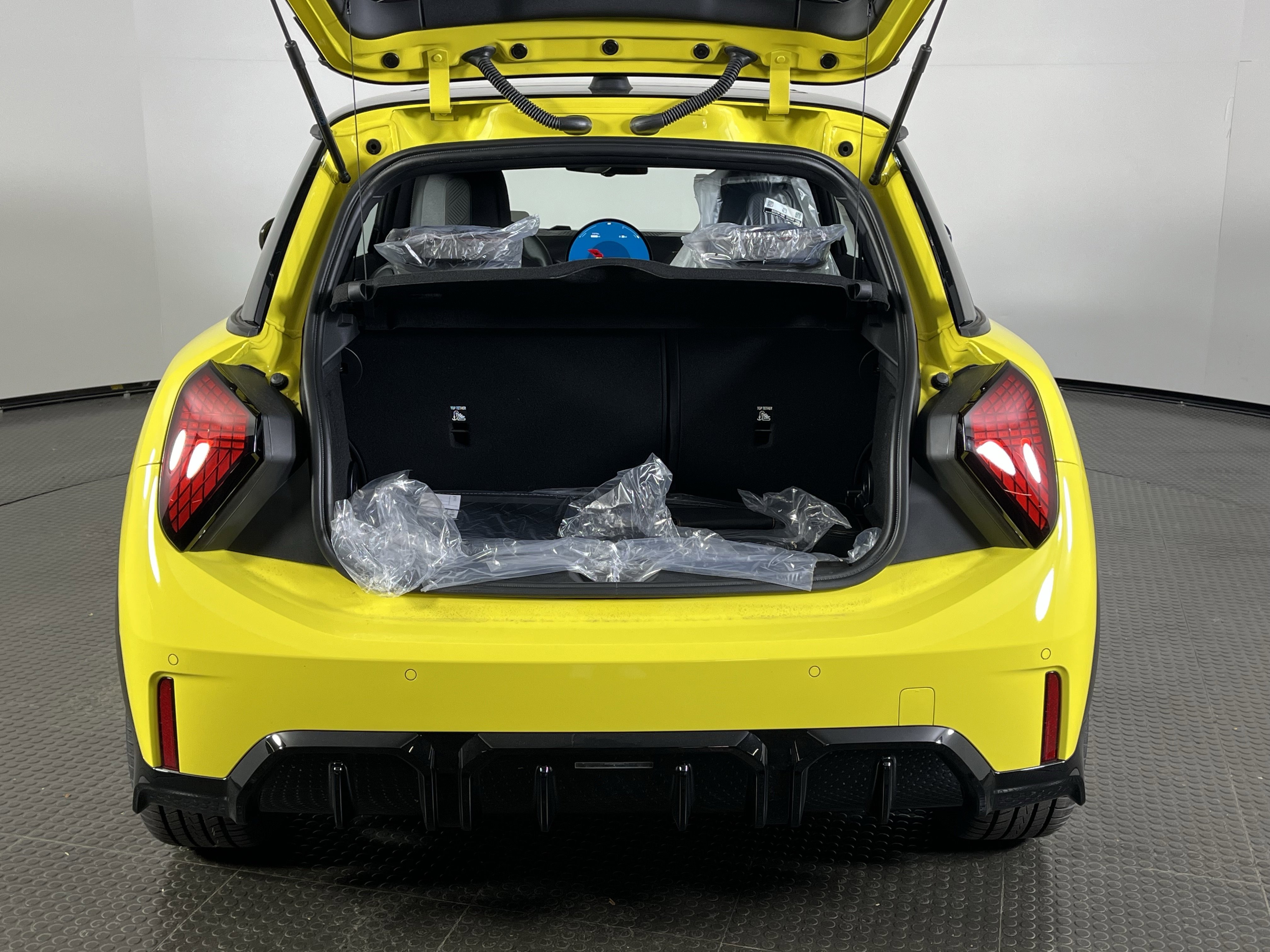2026 MINI Hardtop 2 Door S - Photo 8