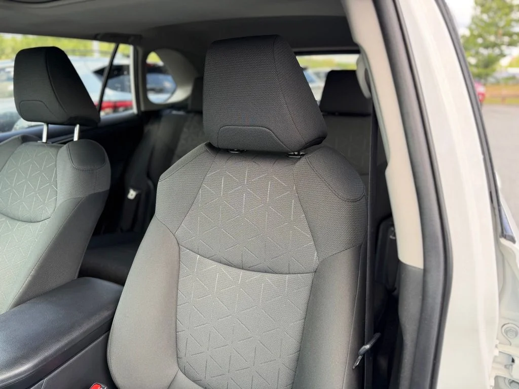 Used 2023 White Toyota XLE image 10