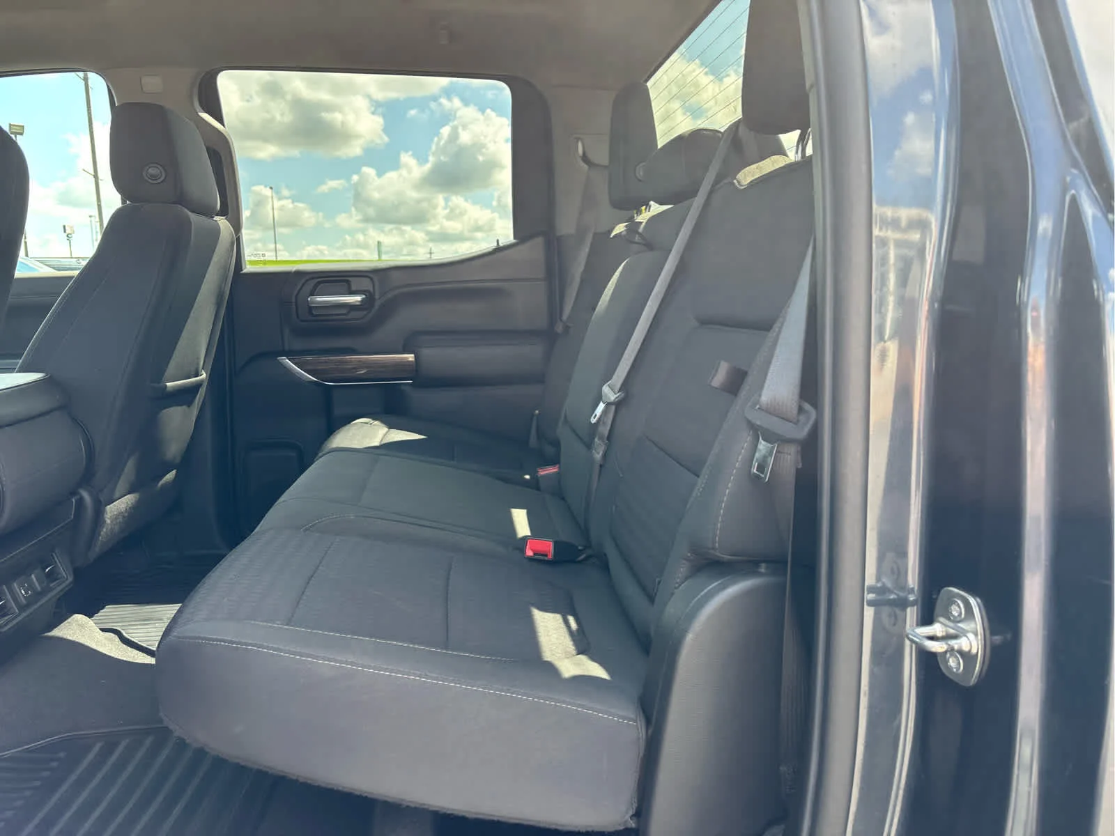 Used 2021 DARK SKY METALLIC GMC Elevation image 9
