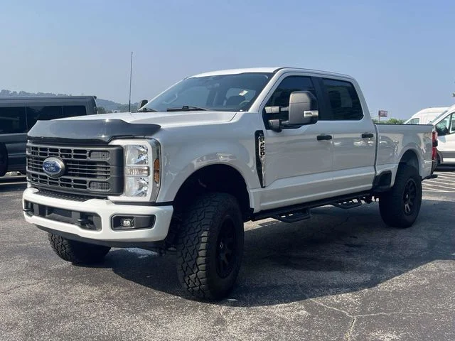 Used 2024 White Ford XL image 8