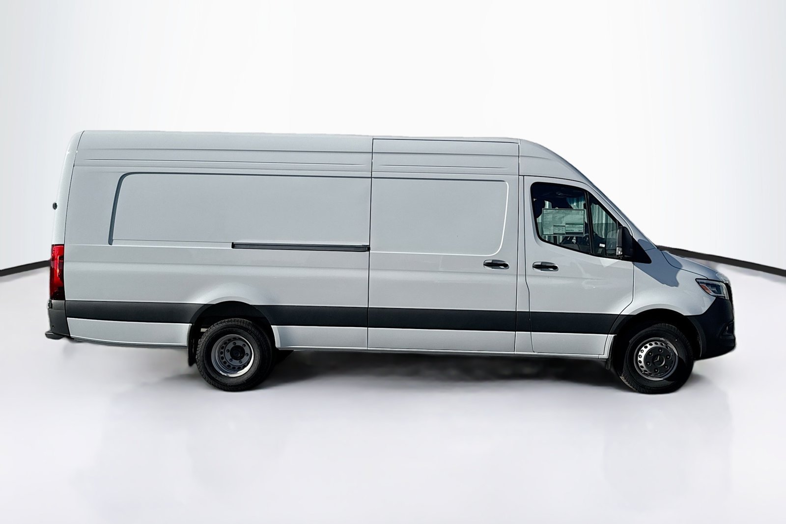 New 2026 Arctic White Mercedes-Benz  image 4