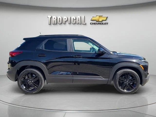 New 2026 Mosaic Black Metallic Chevrolet LT image 6