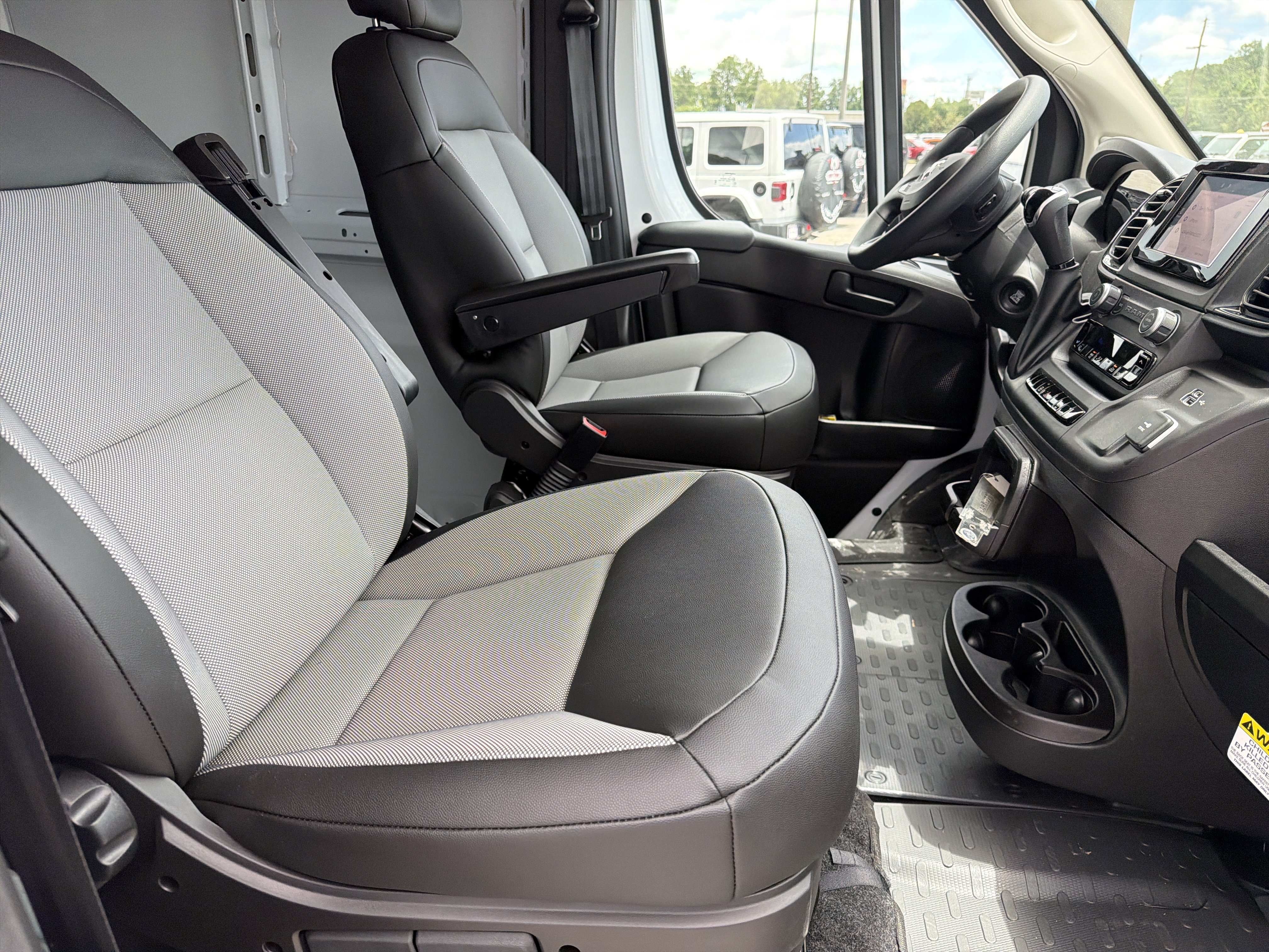 New 2026 Bright White Clearcoat RAM Tradesman image 14