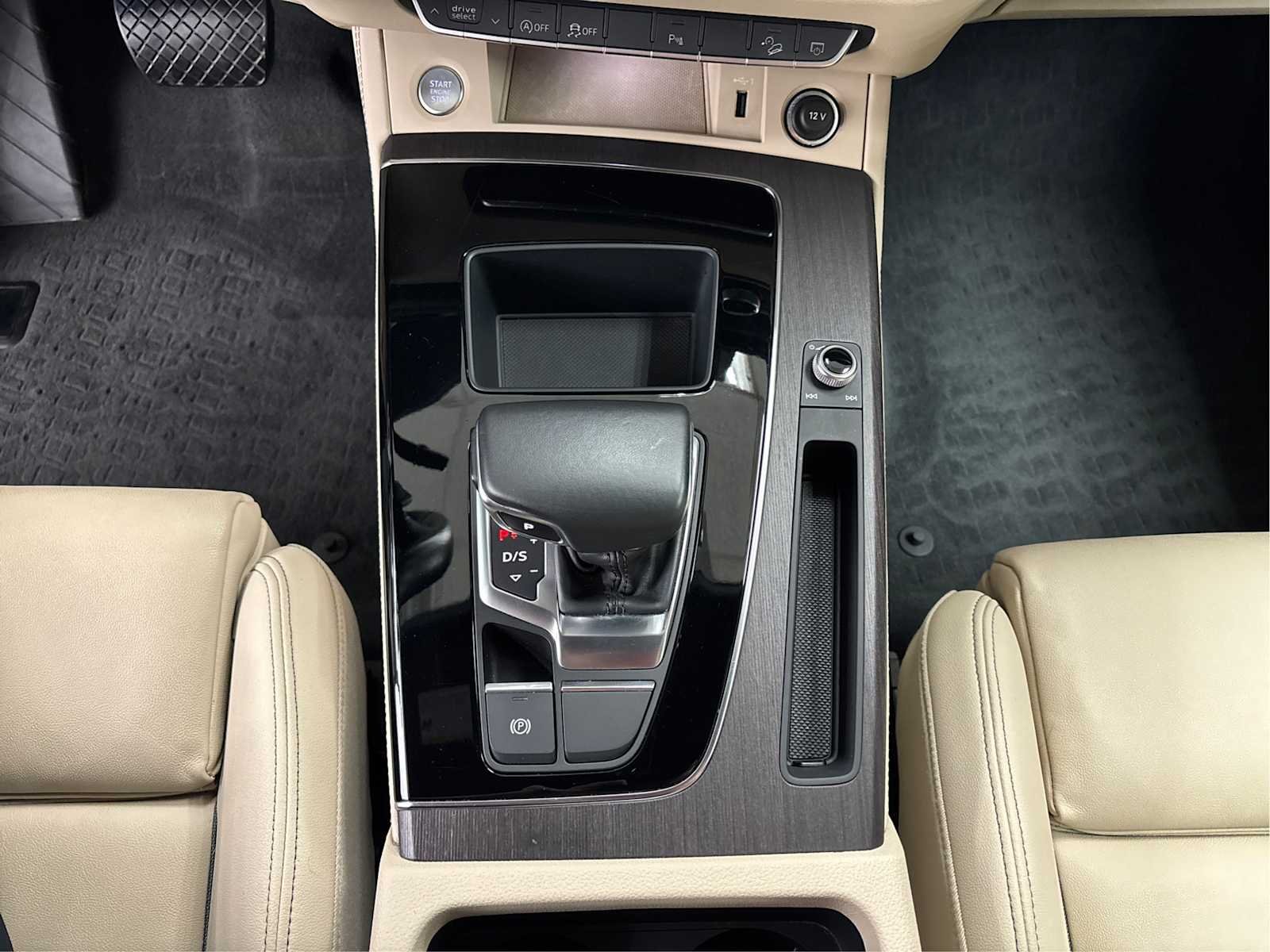 Used 2022 Daytona Gray Pearl Effect Audi S line Premium Plus image 23