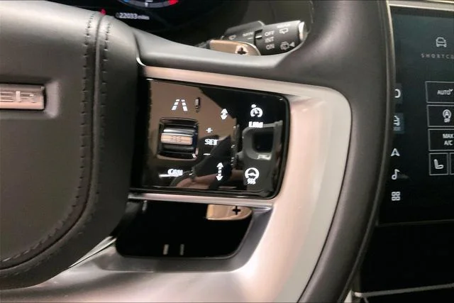 Used 2024 Gray Land Rover SV image 19