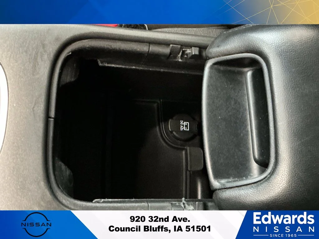 Used 2020 White Dodge SE image 28