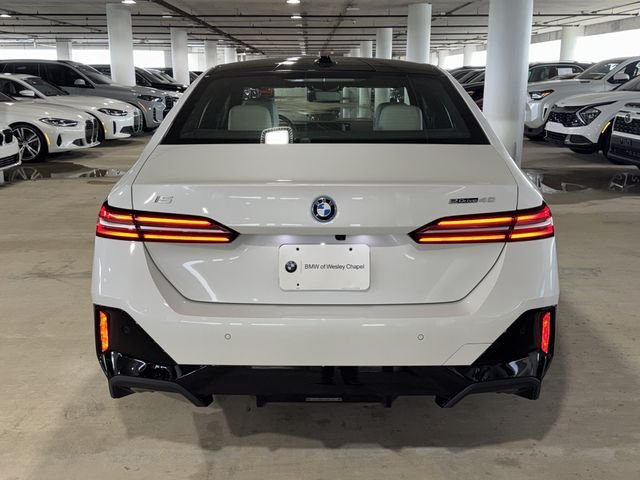 Used 2026 Mineral White Metallic BMW eDrive40 image 7