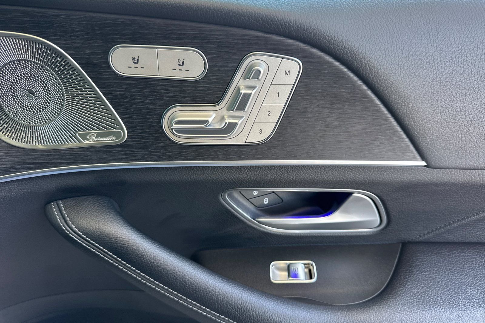 New 2026 MANUFAKTUR Alpine Grey Mercedes-Benz GLS 450 image 36