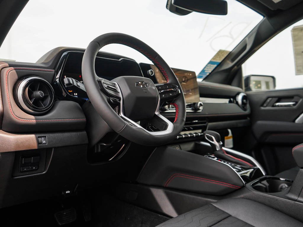 2026 Chevrolet Colorado Z71 - Photo 16