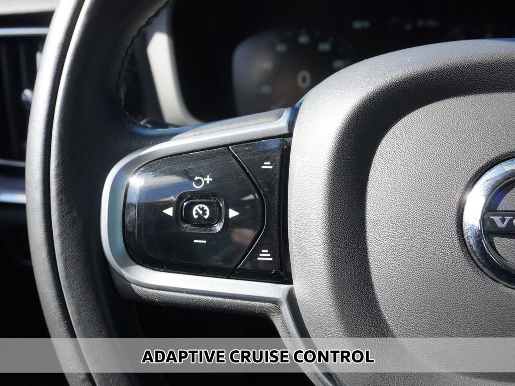 Used 2020 Gray Volvo T5 image 6