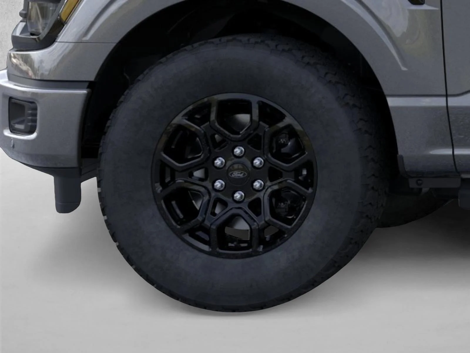 New 2026 Carbonized Gray Metallic Ford XLT image 19