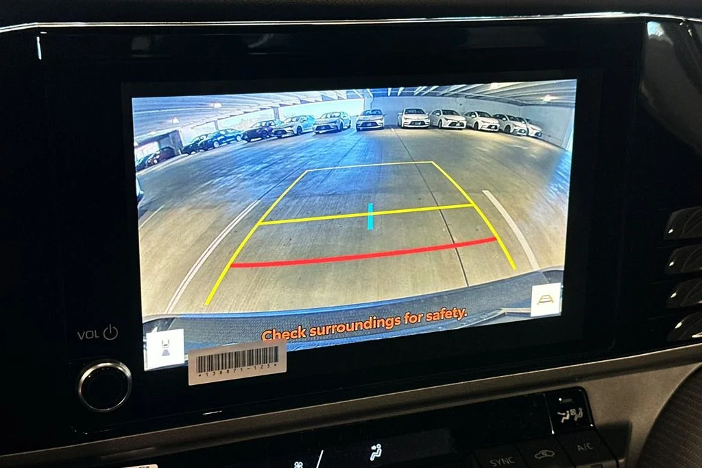 Certified Used 2025  Toyota SE image 15