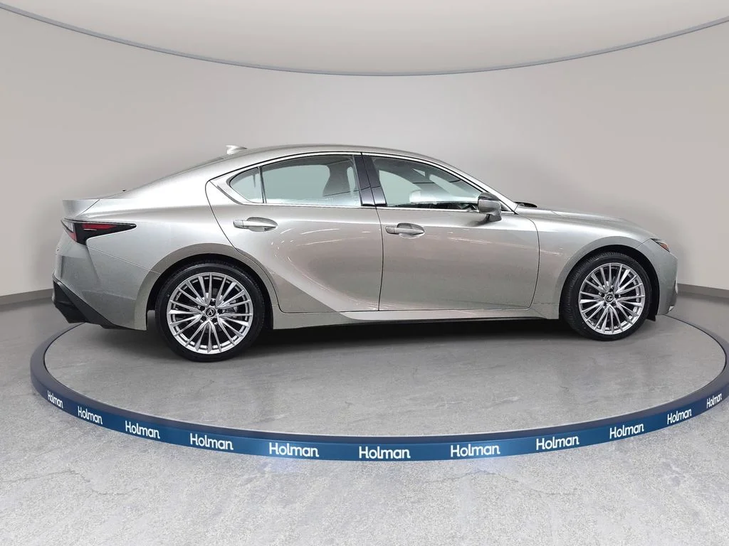 Used 2022 Silver Lexus 300 image 4