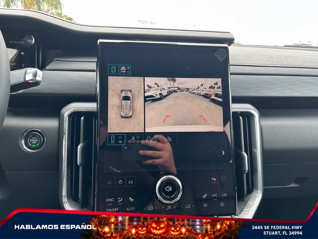New 2026 Summit White GMC Elevation image 24