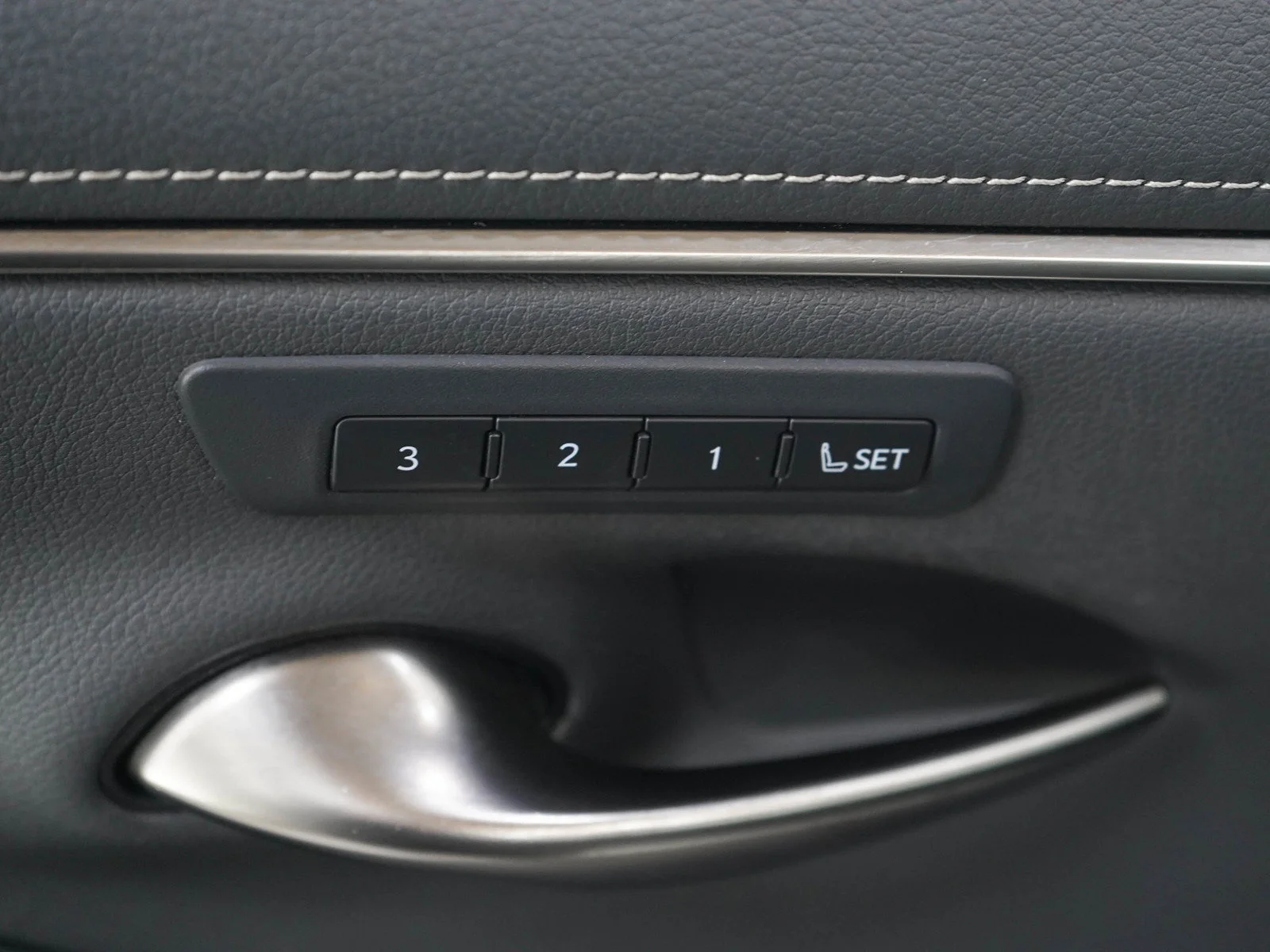 Used 2019 Moonbeam Beige Met Lexus  image 20