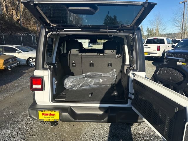 New 2026 Bright White Clear-Coat Exterior Paint Jeep Sport S image 12