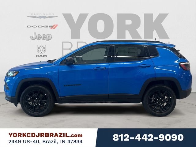 New 2026 Hydro Blue Pearl-Coat Exterior Paint Jeep Latitude image 2