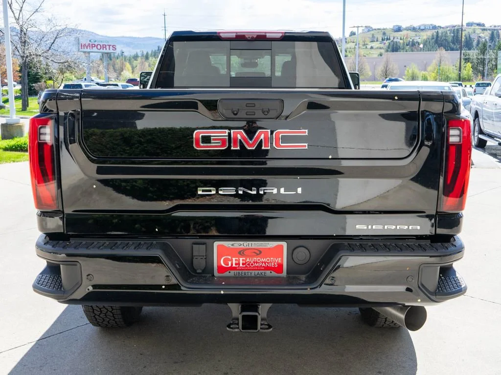 2026 GMC Sierra 3500HD Denali - Photo 6