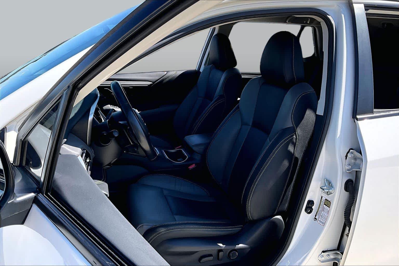 Used 2022 Crystal White Pearl Subaru Onyx Edition XT image 8