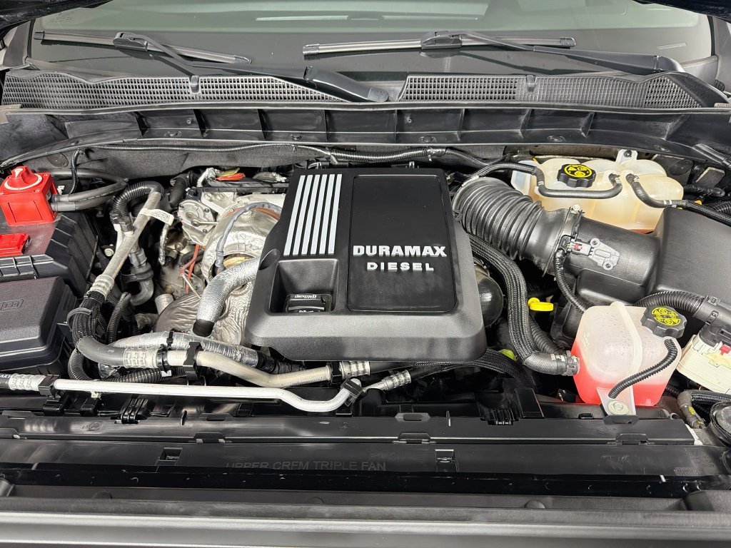 Used 2023 Black GMC Denali Ultimate image 33