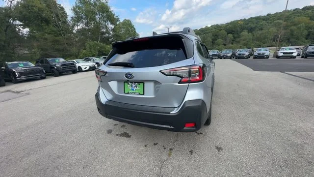 Used 2023 Silver Subaru Onyx Edition image 8