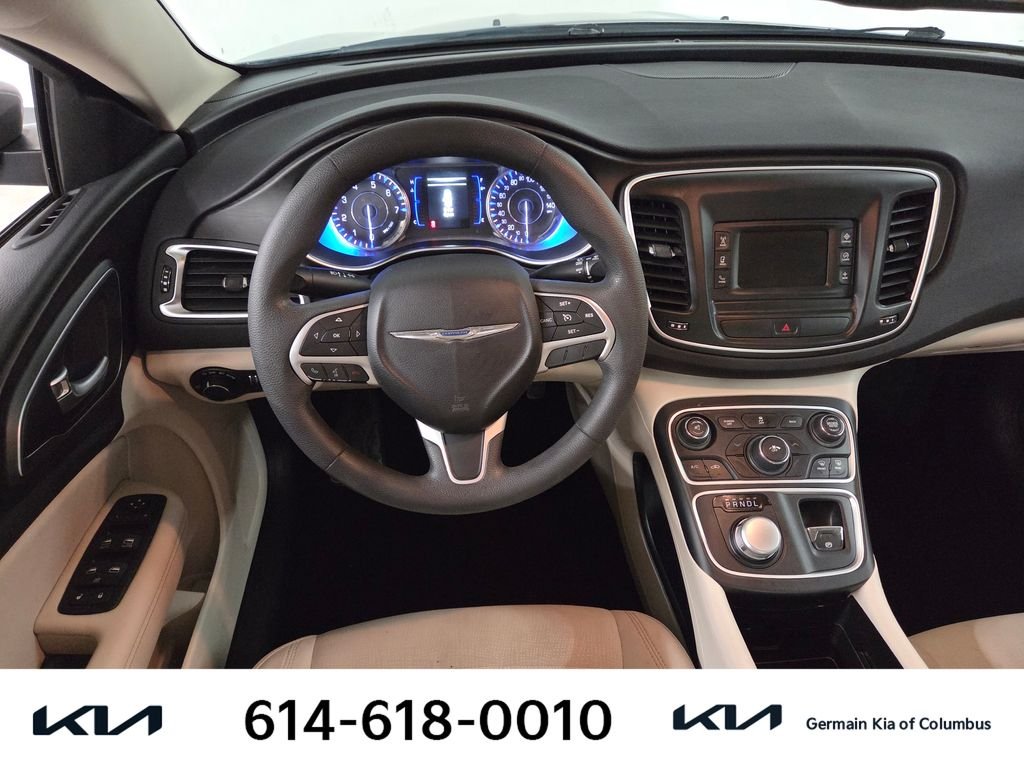 Used 2015 Silver Chrysler Limited image 16