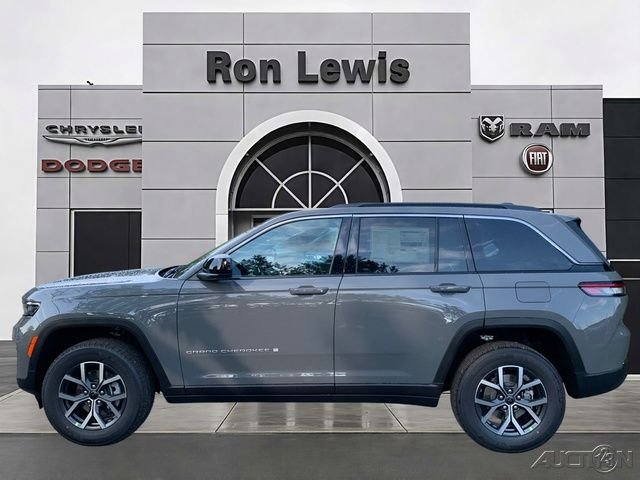 2027 Jeep Grand Cherokee Laredo