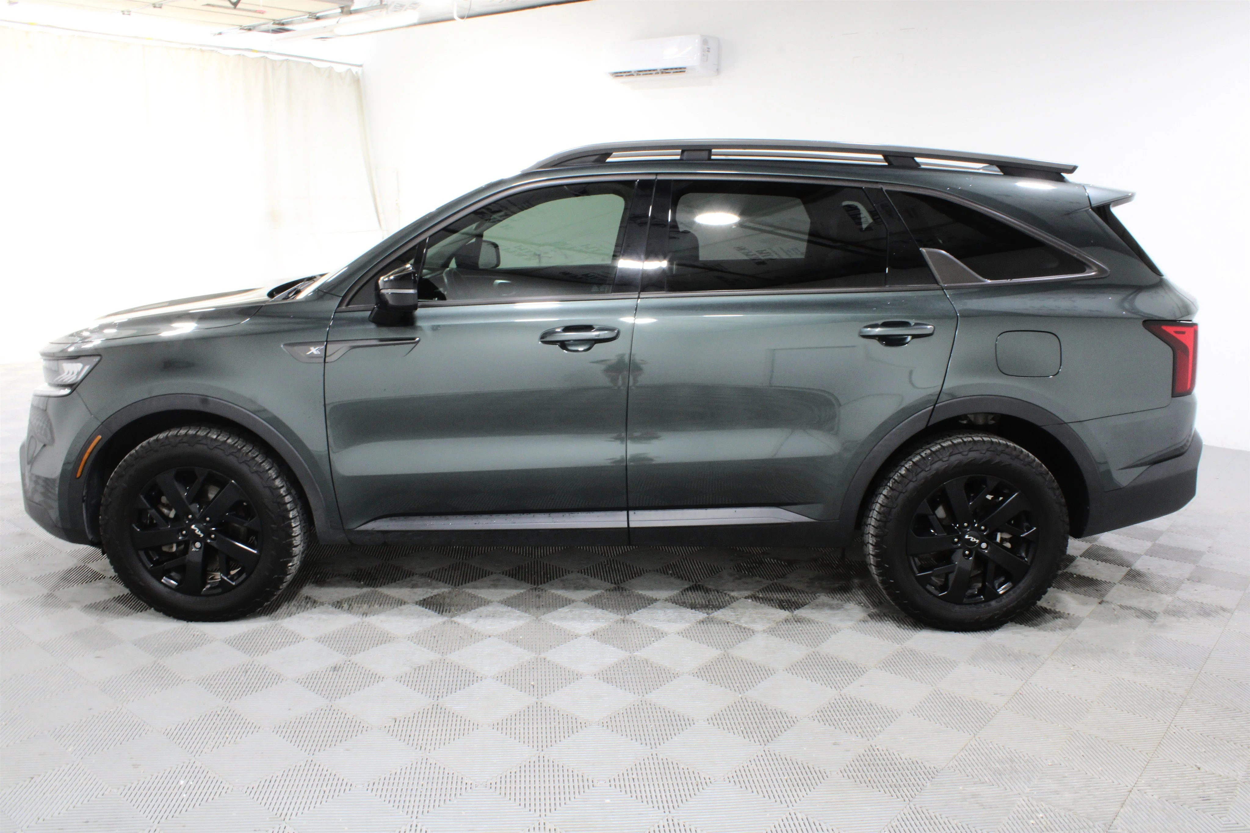 2023 Kia Sorento X-Line S - Photo 30