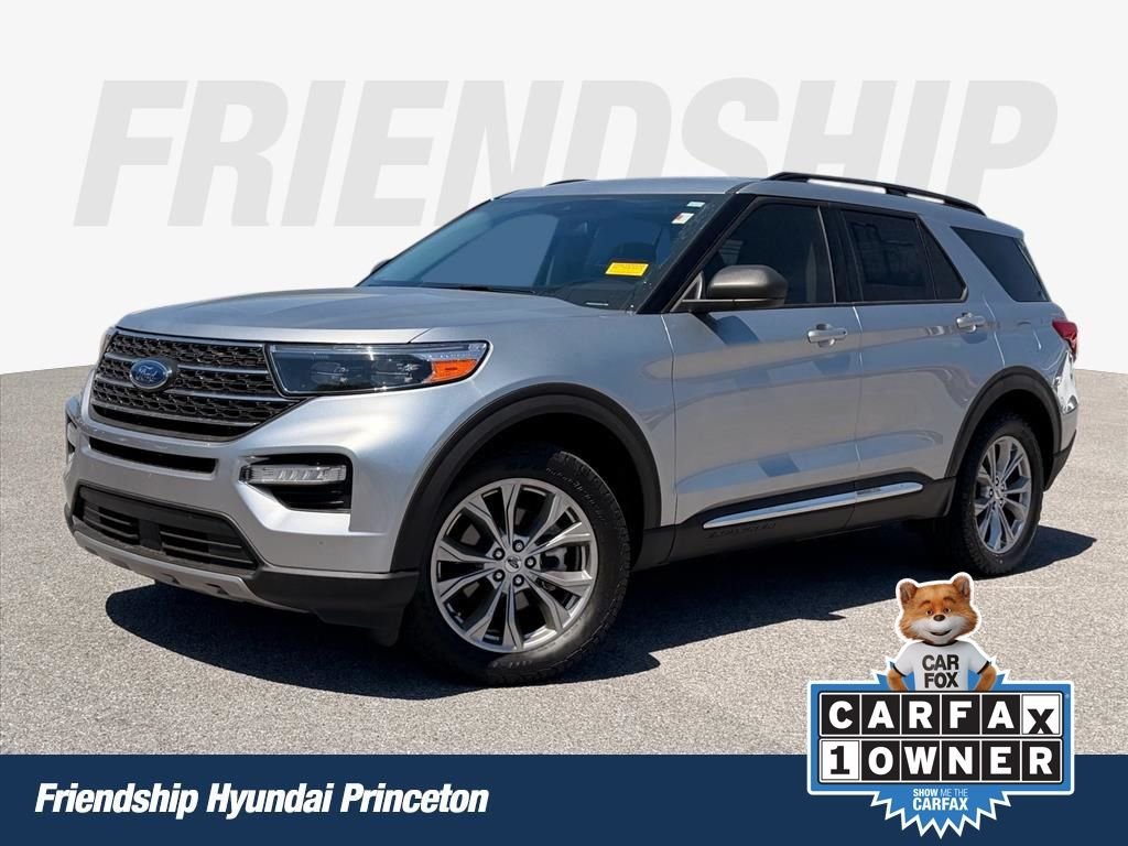 Used 2023 Silver Ford XLT image 1