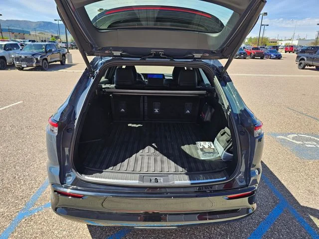 Used 2025 Cloud Toyota XLE image 7