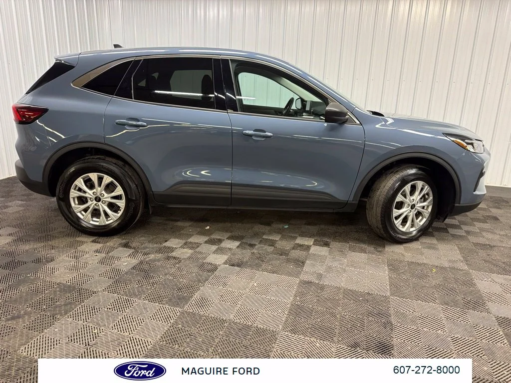Used 2024 Blue Ford Active image 2