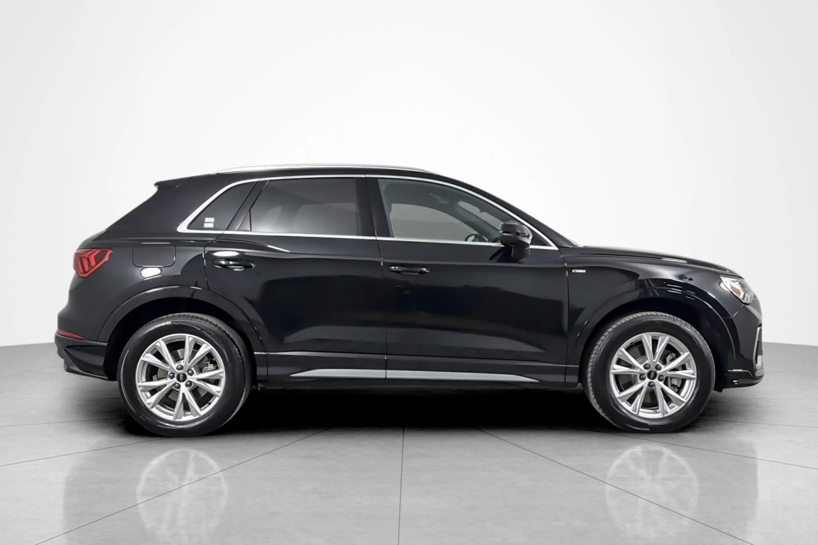 Used 2025 Mythos Black Metallic Audi S line Premium 45 TFSI quattro image 6