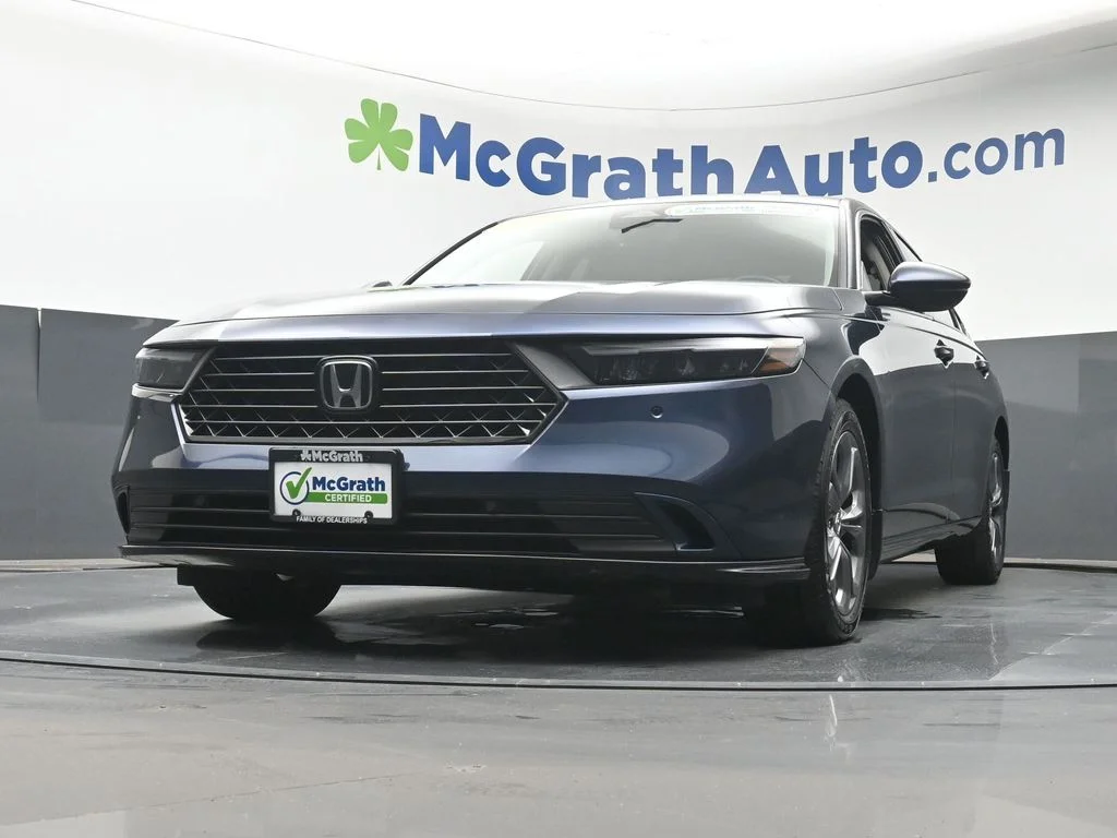 Used 2024 Blue Honda EX-L image 8