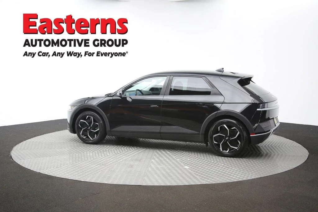 Used 2024 Black Hyundai SEL image 60