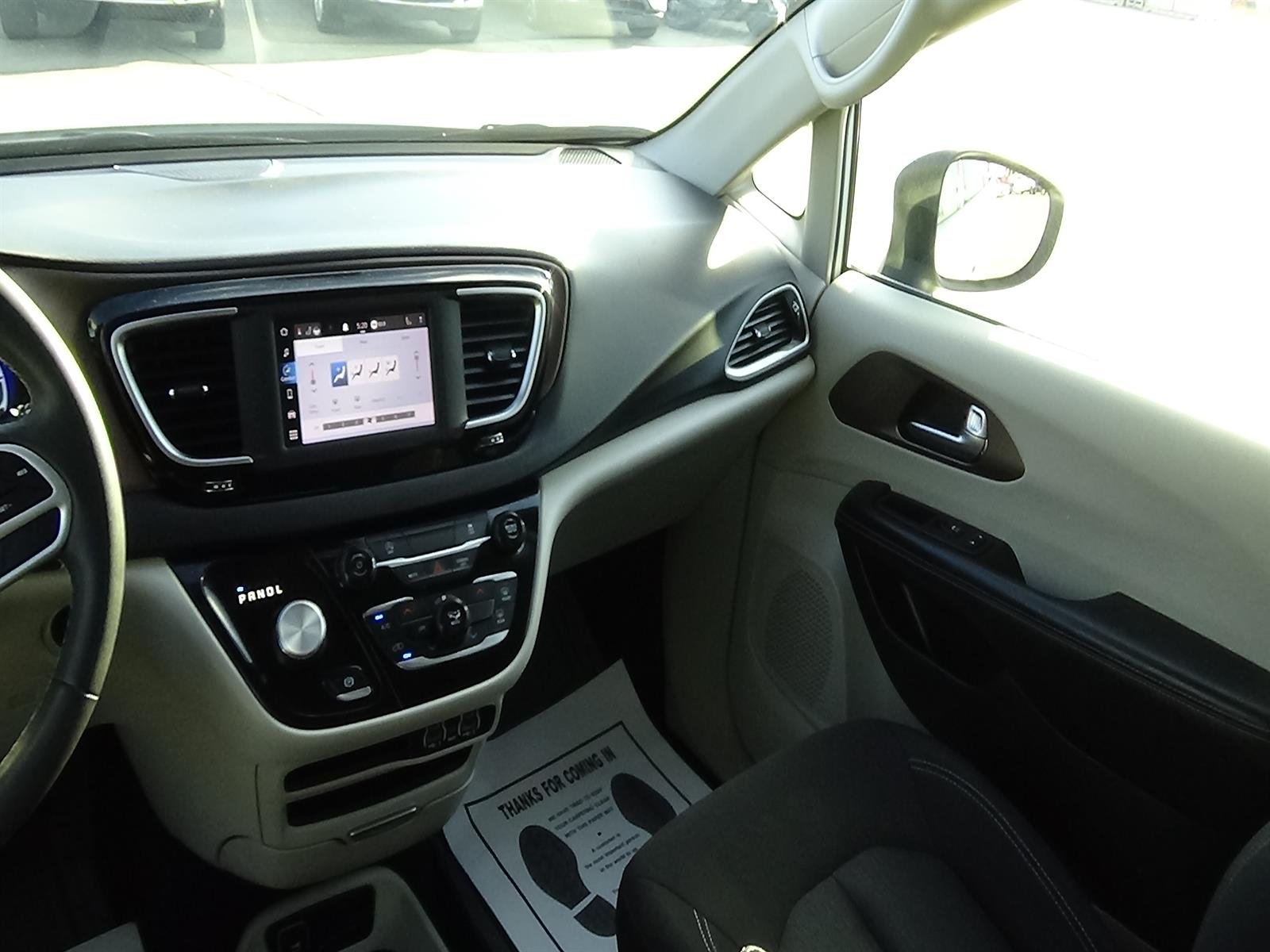 Used 2023 Bright White Clear Coat (pw7) Chrysler LX image 13