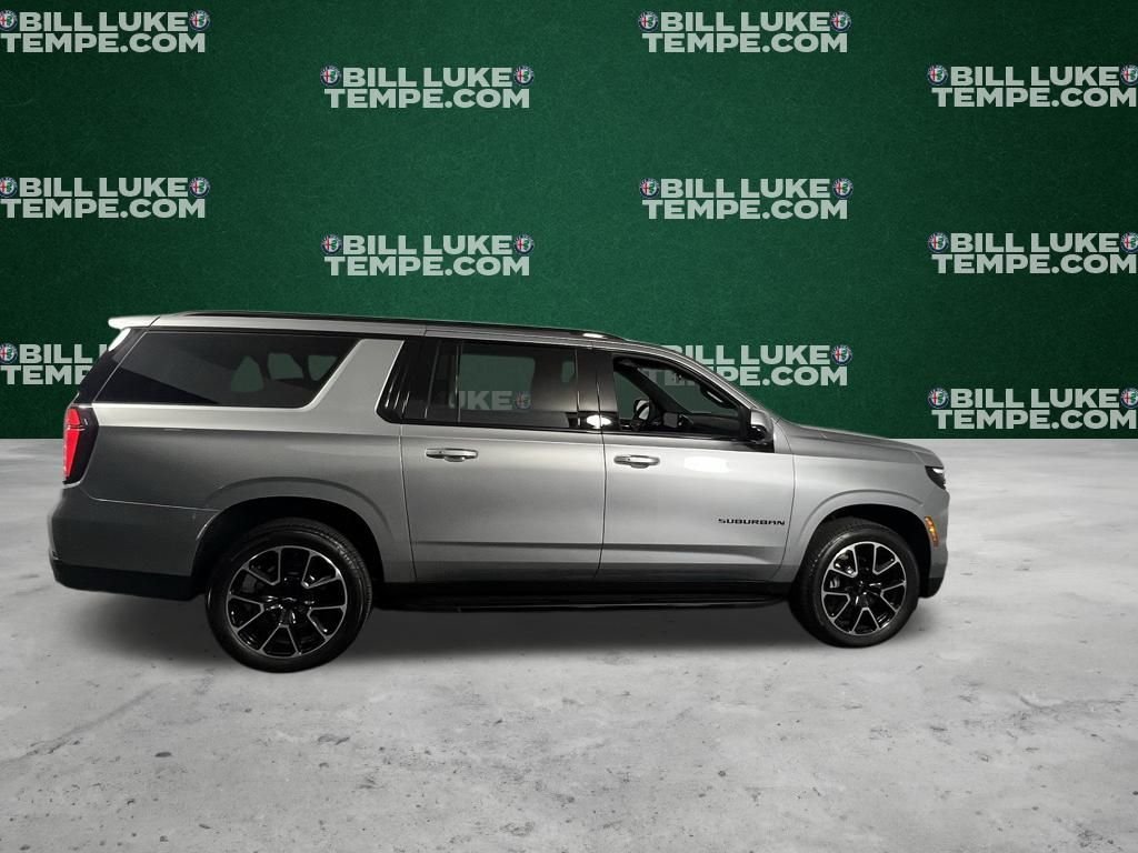 2025 Chevrolet Suburban RST photo 3