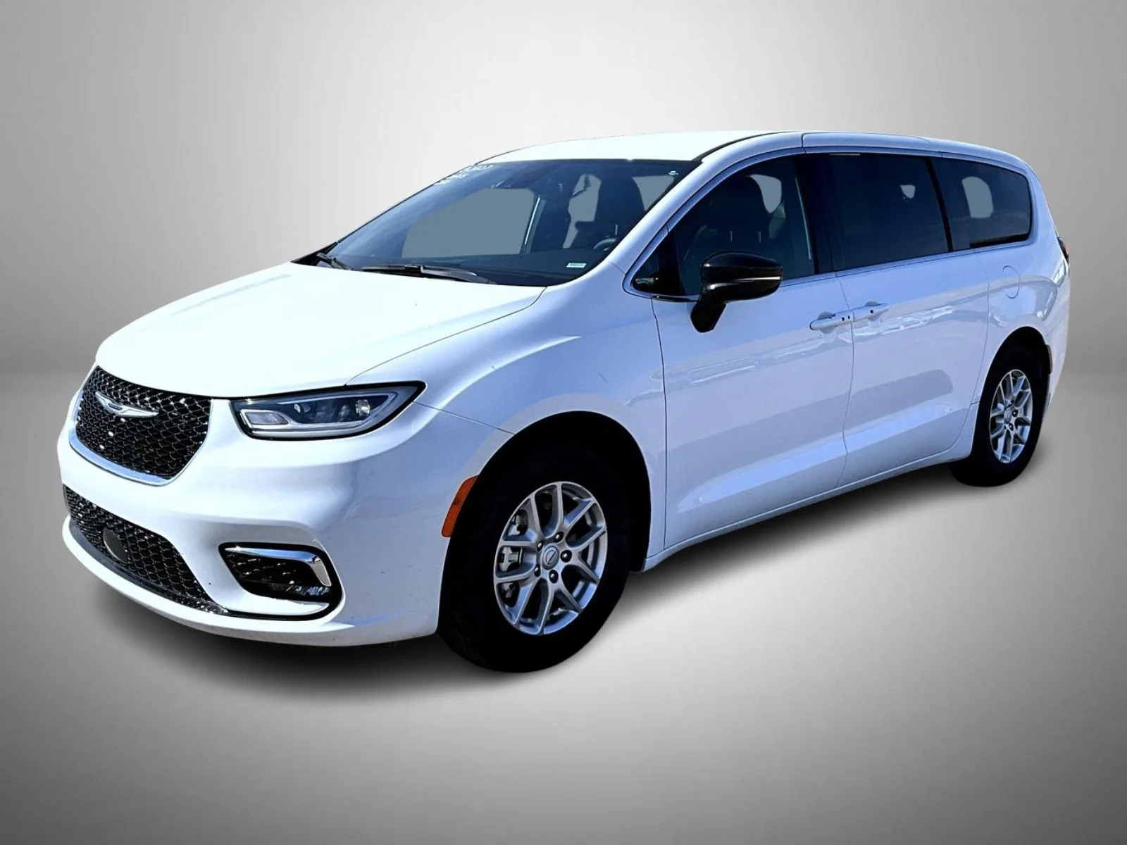2025 Chrysler Pacifica Select's photo
