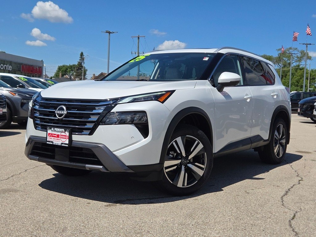 2025 Nissan Rogue SL AWD's photo