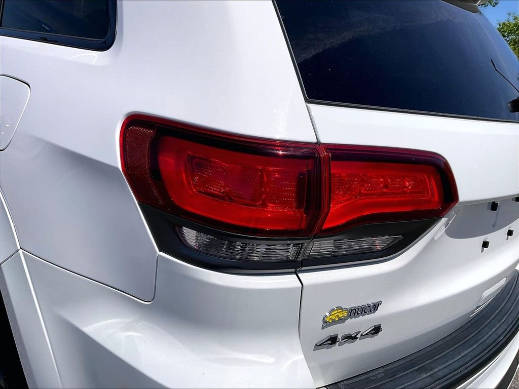 Used 2020 Bright White Clearcoat Jeep Overland image 30