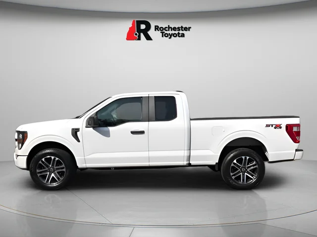 Used 2023 White Ford XL image 4