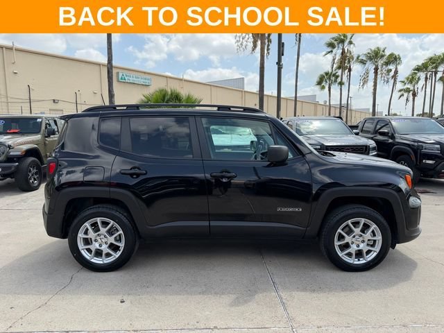 Used 2022 Jeep Renegade Latitude with VIN ZACNJDB17NPN97422 for sale in Brownsville, TX