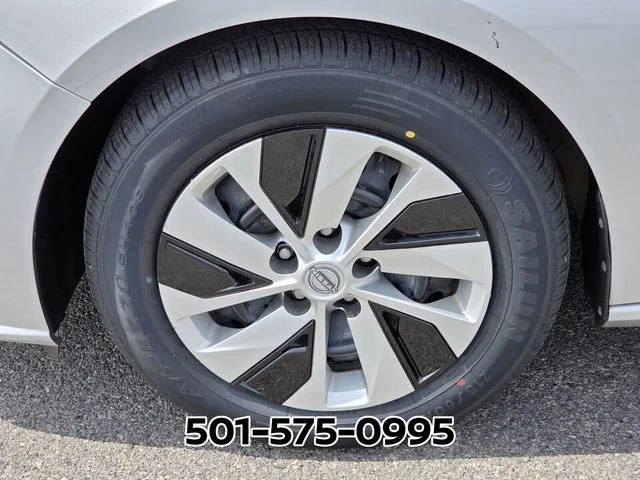 Used 2023 Silver Nissan 2.5 S image 17