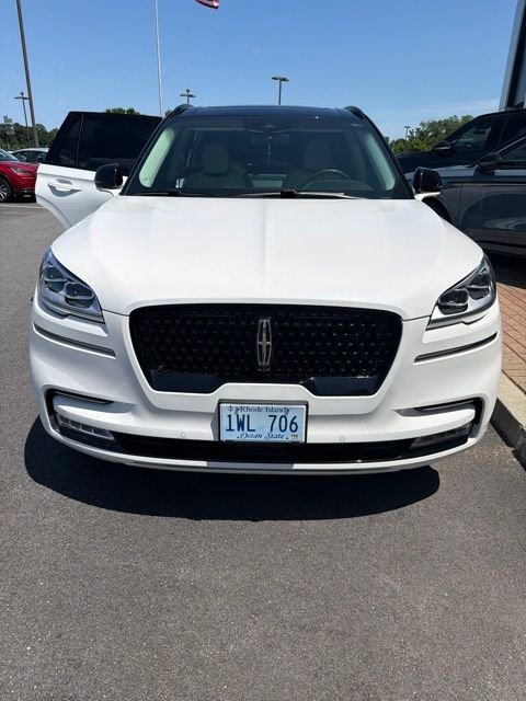 Used 2024 White Lincoln Black Label image 1