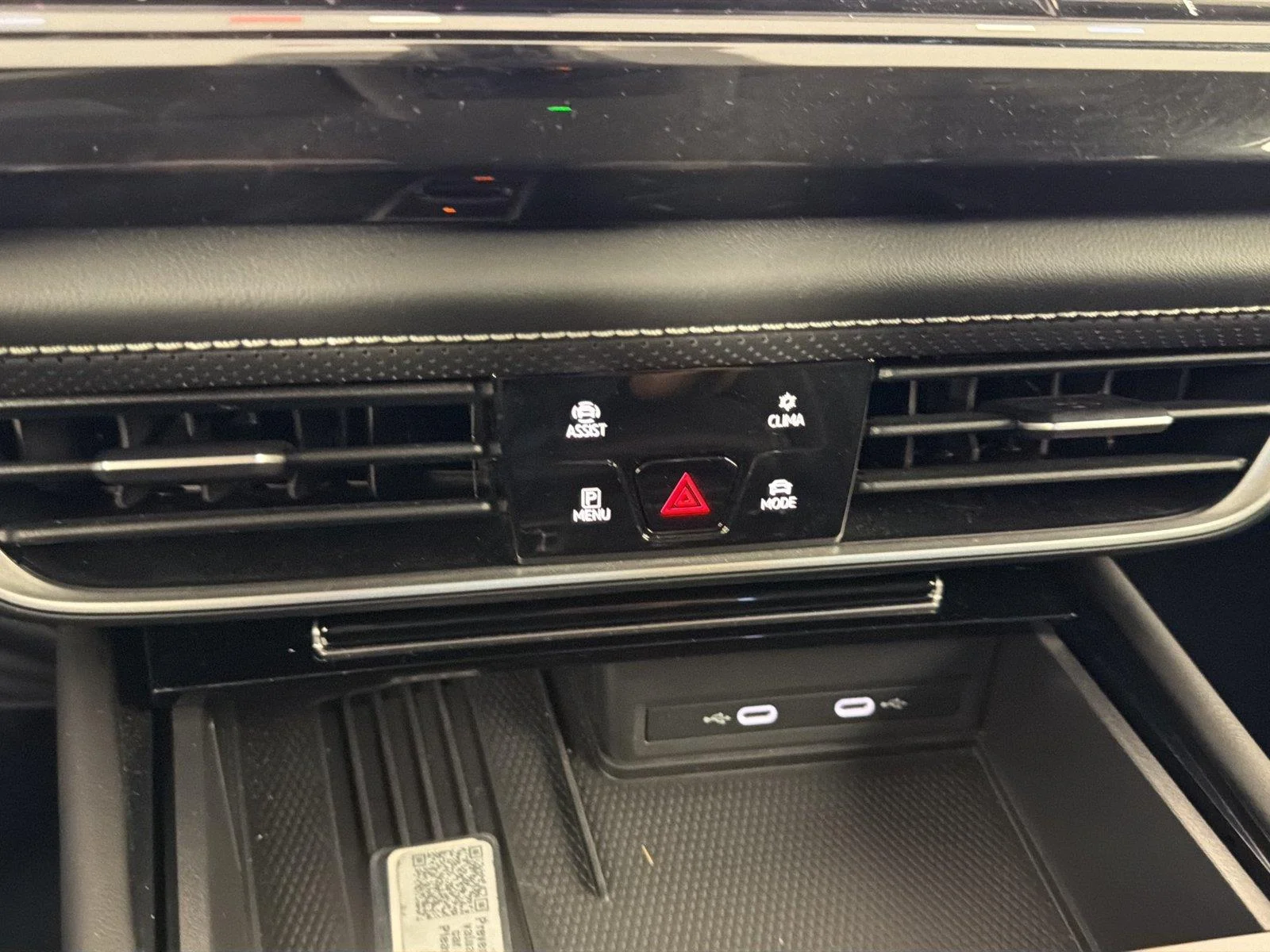 Used 2026  Volkswagen 2.0T SE w/Technology image 22