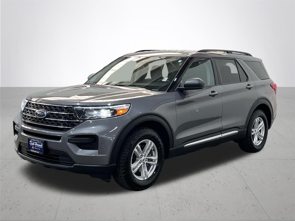 Used 2022 Gray Ford XLT image 2