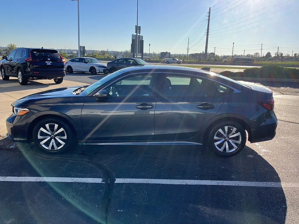 Certified Used 2025 Meteorite Gray Metallic Honda LX image 5