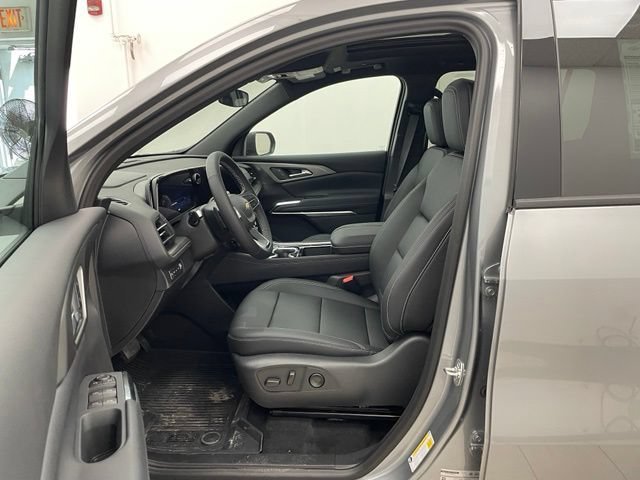 2026 Chevrolet Traverse LT - Photo 8